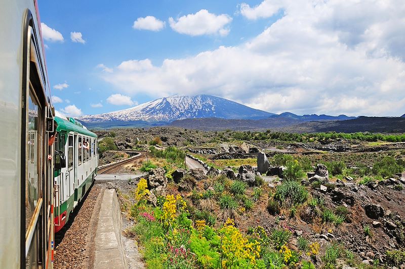 La Sicile en transports en commun, un itinéraire sans voiture mais plein de caractère.