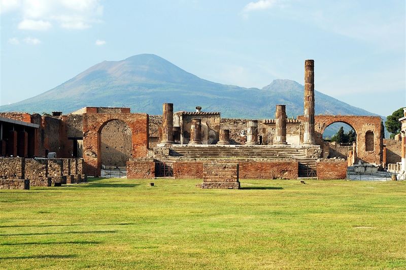 De passionnantes découvertes comme Pompéi et Vésuve mêlées aux baignades à Ischia et Procida pour de vraies vacances ! 5