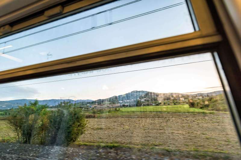Train reliant Milan à Rome - Toscane - Italie
