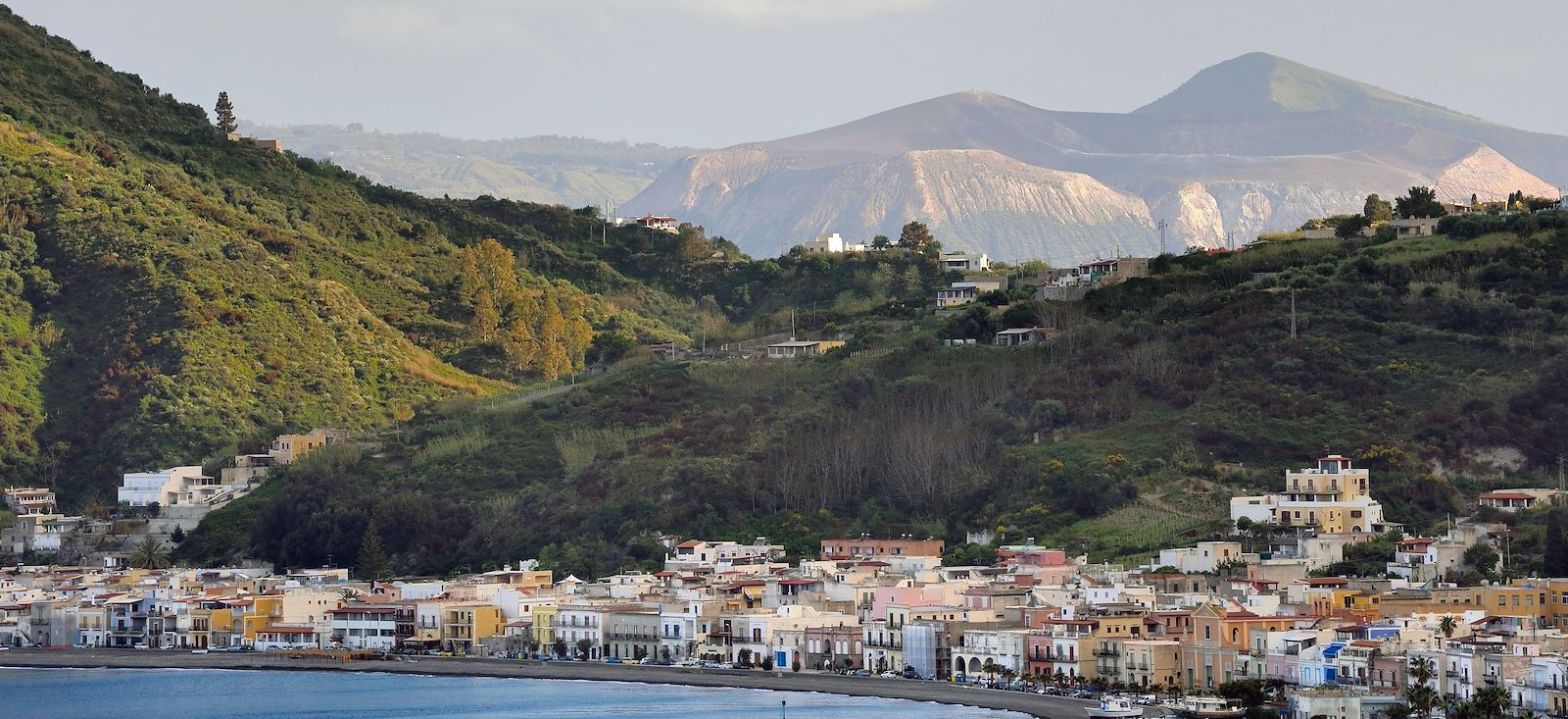 Image Les îles Éoliennes et l'Etna