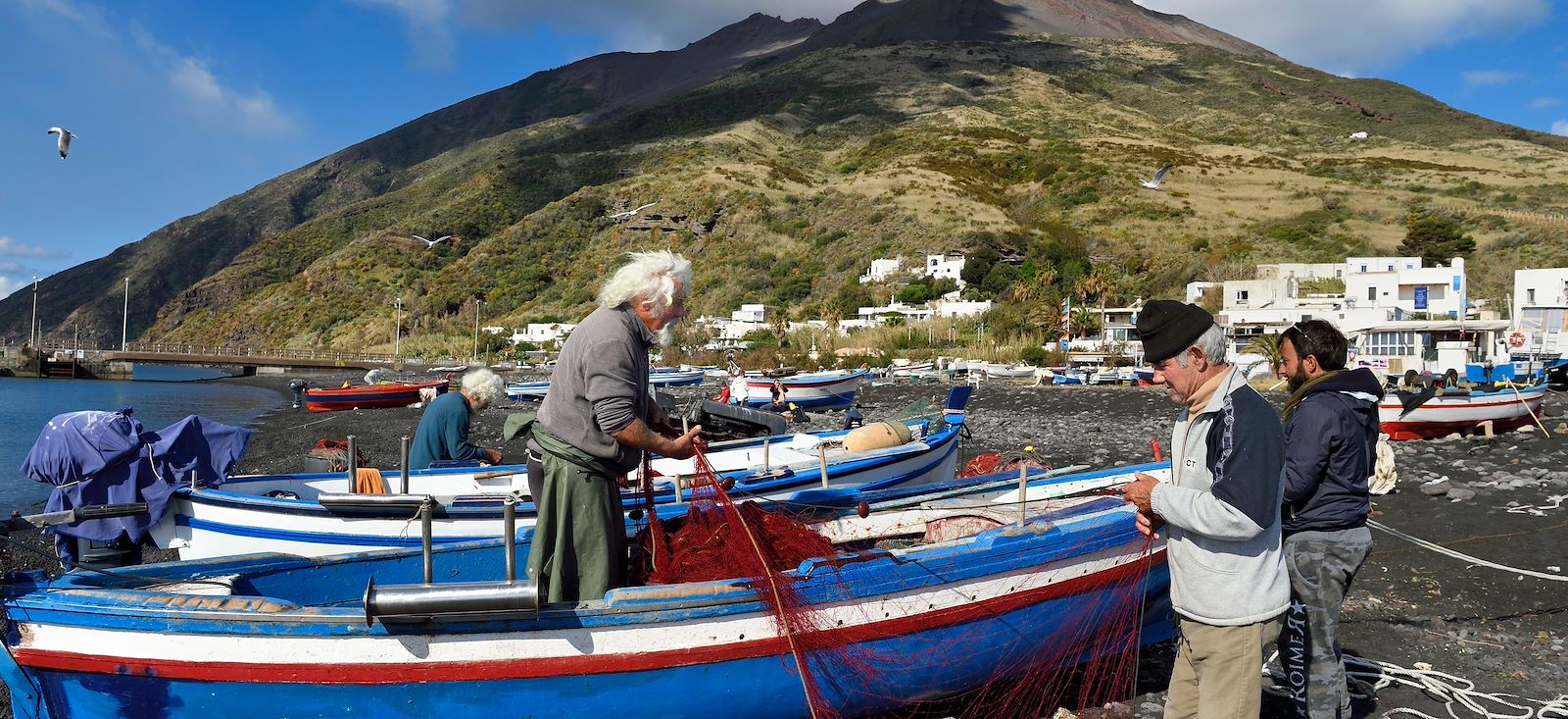 Image Les îles Éoliennes et l'Etna