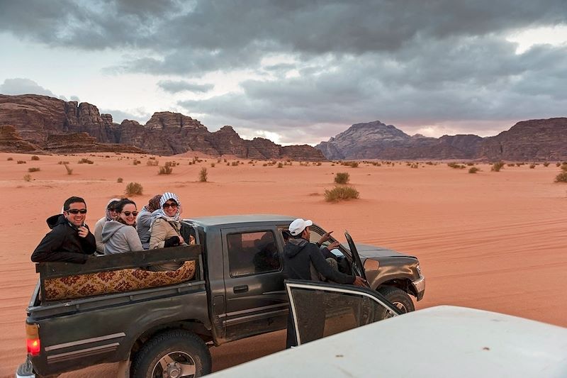 En 4x4 dans le désert du Wadi Rum - Jordanie