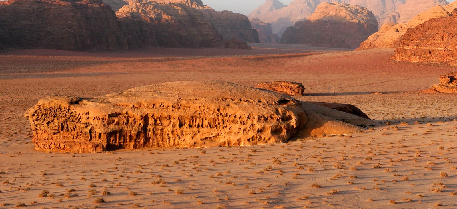 Image Eaux vives et dunes rouges