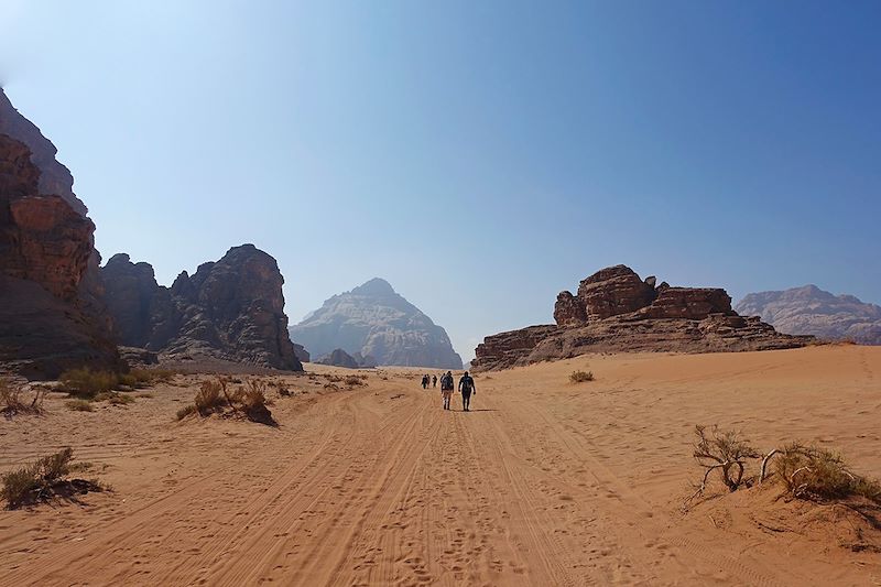 De Pétra au WadiRum par la vallée arc-en-ciel