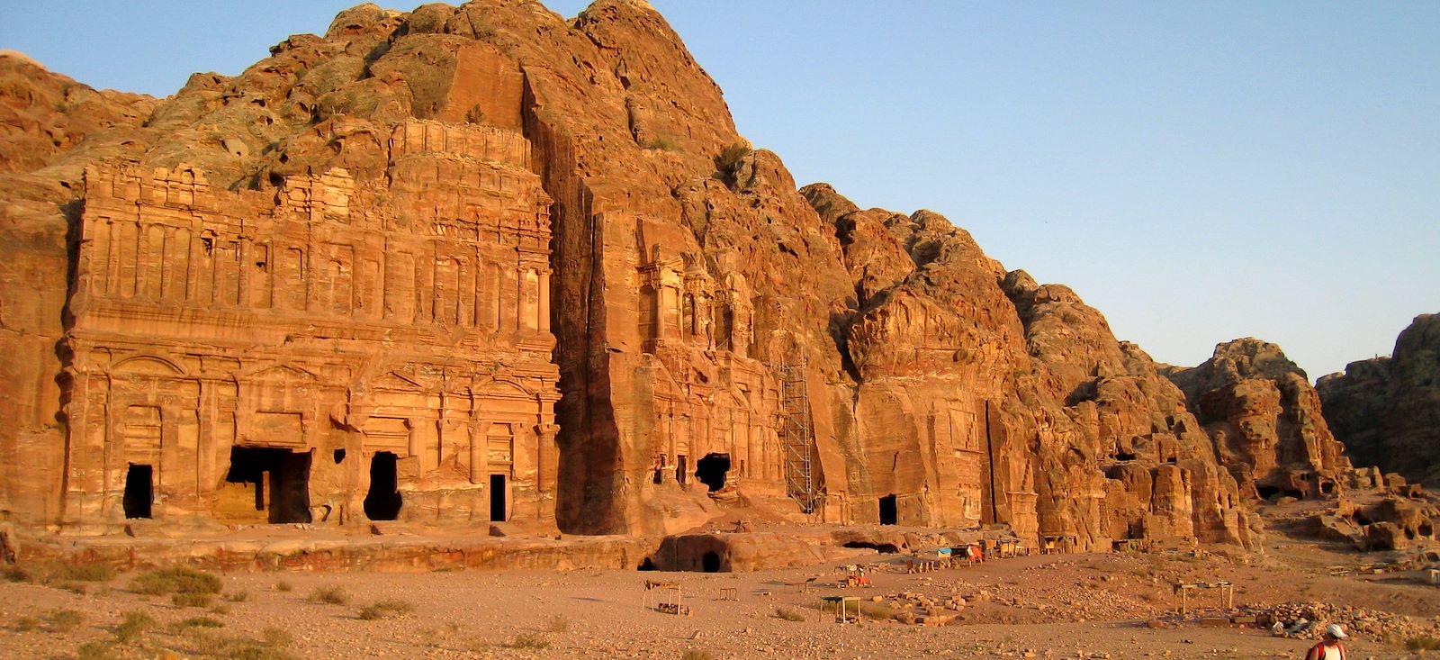 Image Du Désert de Wadi Rum à Pétra la rose