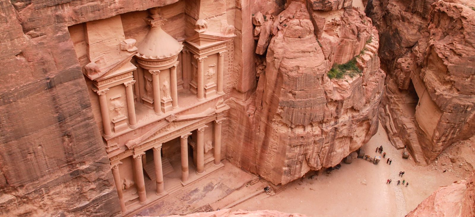 Image Du Désert de Wadi Rum à Pétra la rose
