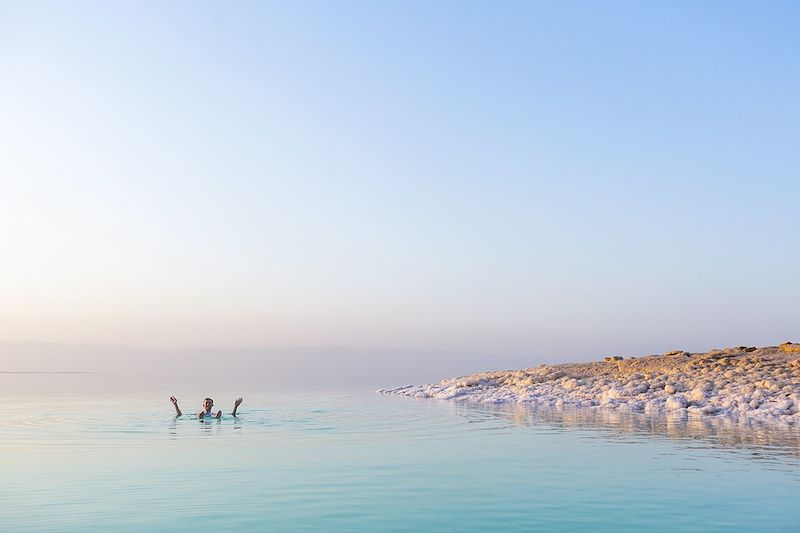 Baignade dans la Mer Morte - Jordanie