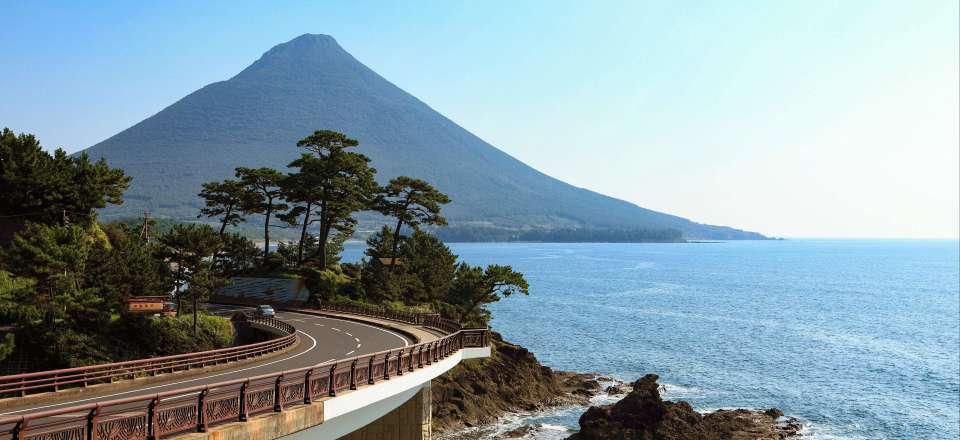 Découverte de l'ile de Kyushu en location de voiture avec GPS. Entre randonnées, temples, sanctuaires et onsens