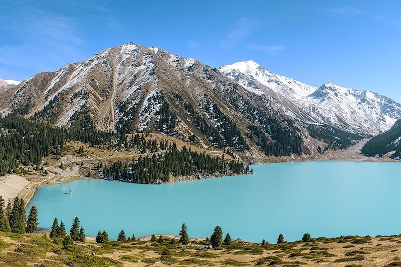 Grand lac d'Almaty - Kazakhstan