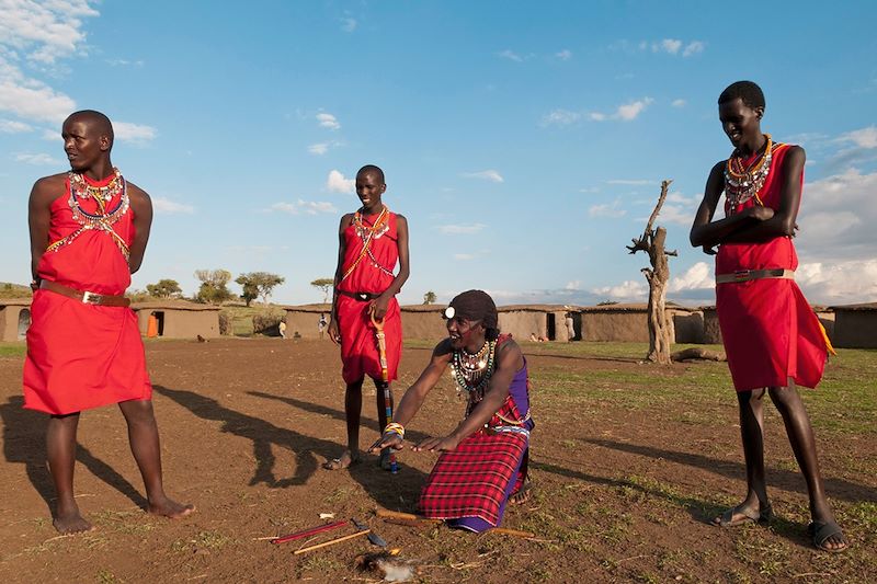 Maasaï dans la réserve du Masai Mara - Kenya