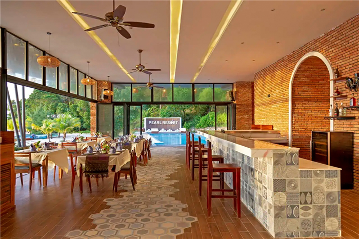 Pearl Beach Resort and Spa - Koh Rong Samloem - Cambodge