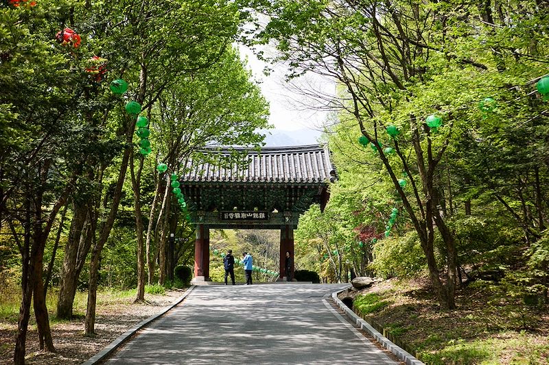 Temple Donghaksa à Gongju - Parc Gyeryongsan - Corée du Sud