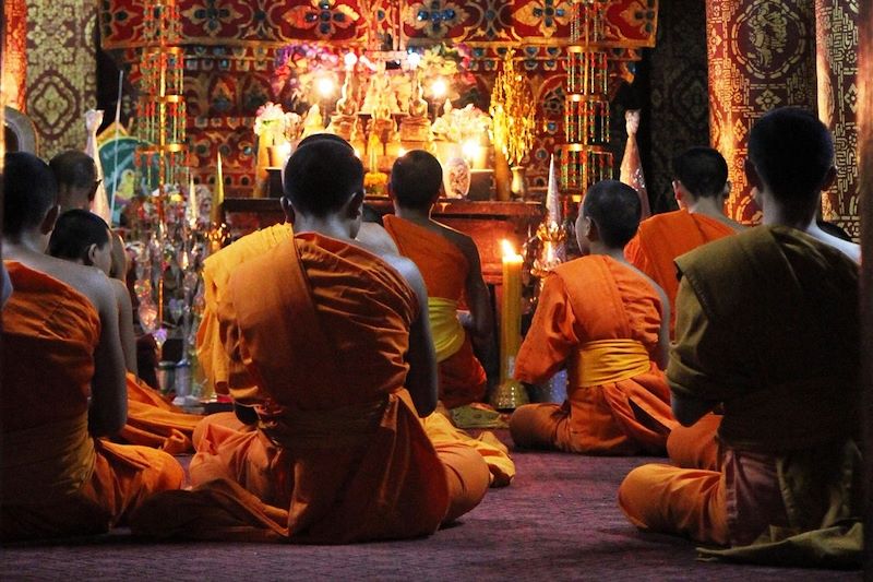 à l'intérieur d'un temple - Nord Laos