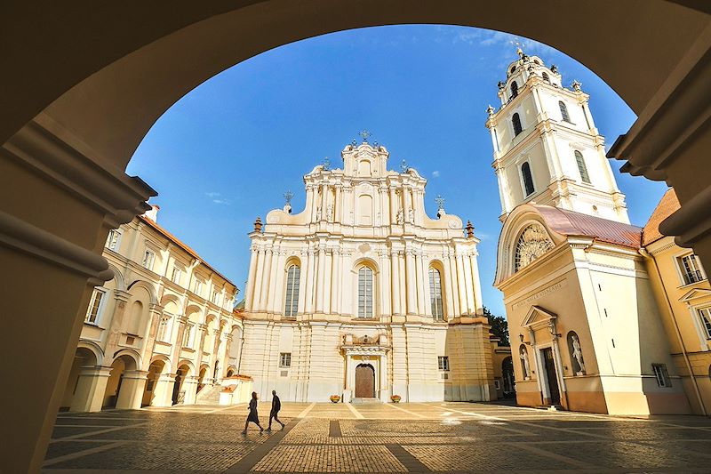 Église Saint-Jean-Baptiste-et-Saint-Jean-l'Évangéliste de Vilnius - Université de Vilnius - Lituanie