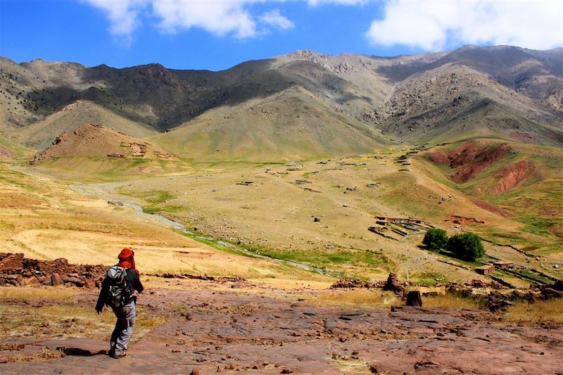 Randonnée sur le plateau du Yagour, découverte des gravures rupestres - Maroc