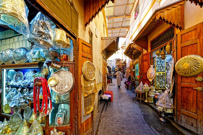 Souk dans la médina de Fès - Région de Fès-Meknès - Maroc