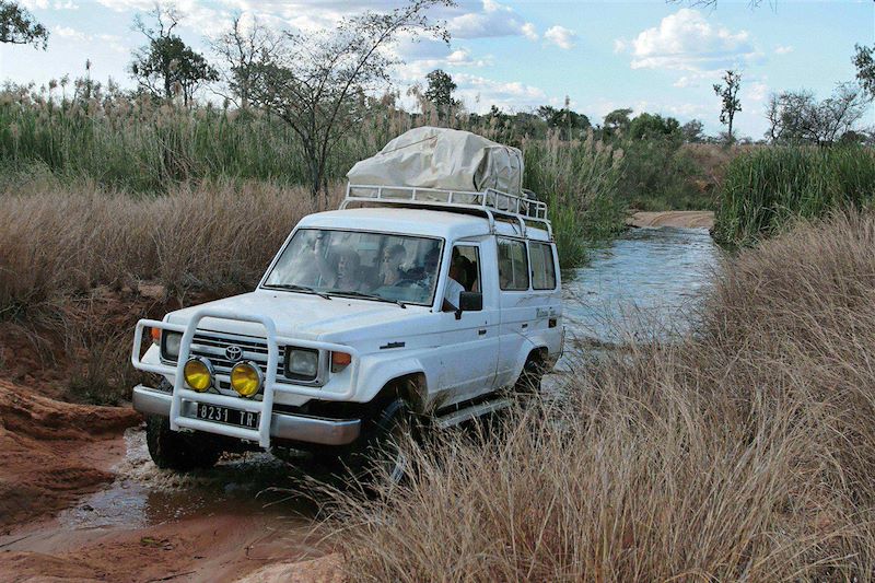 Sur la route entre Morondava et Manja - Madagascar