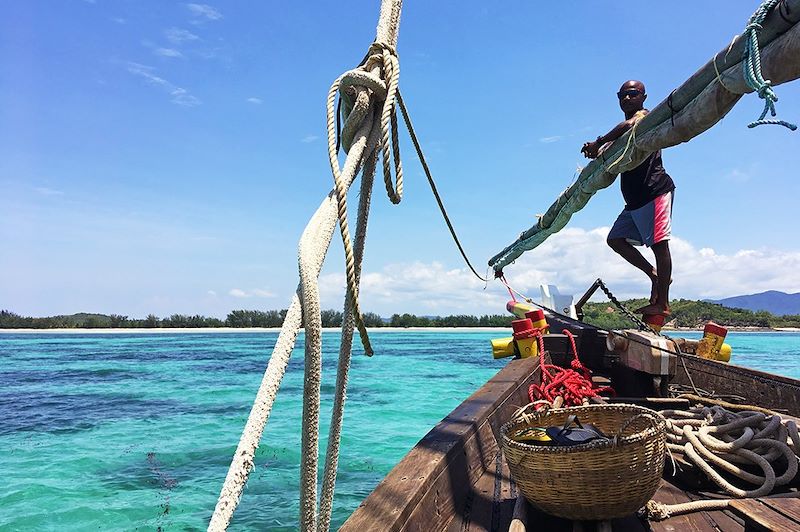 Navigation à bord d'un boutre - Madagascar