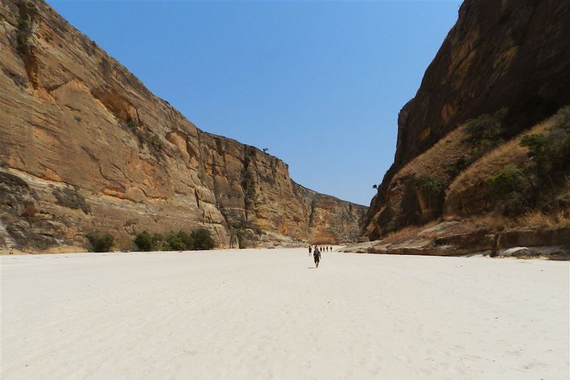 Trek du Makay aux grands Tsingy !