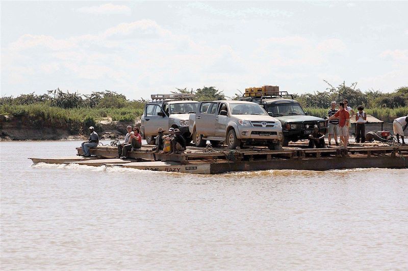 Pirogue, 4X4 et Baobabs !