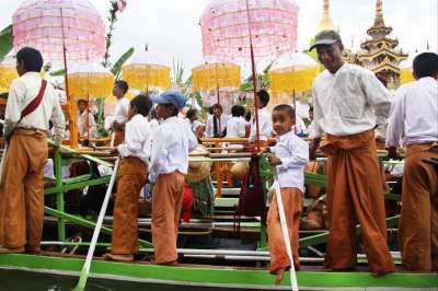 voyage Phaung Daw Oo ! Le festival du lac Inlé   