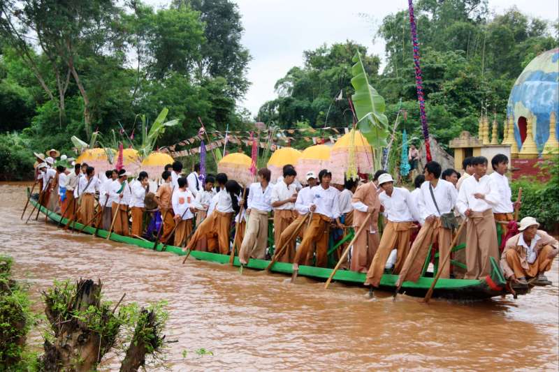 Phaung Daw Oo ! Le festival du lac Inlé   