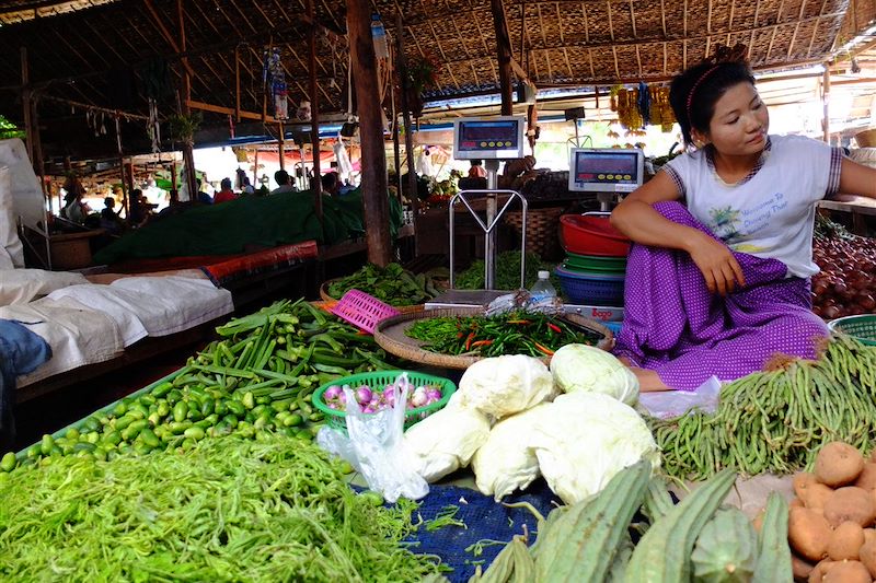 Mingalabar  Myanmar !