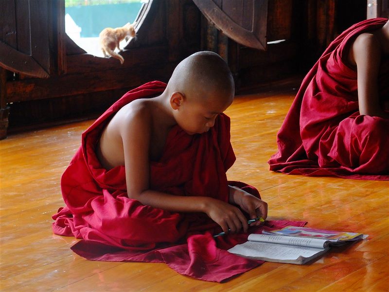 Monastère de Nyaung Shwe - État Shan - Birmanie