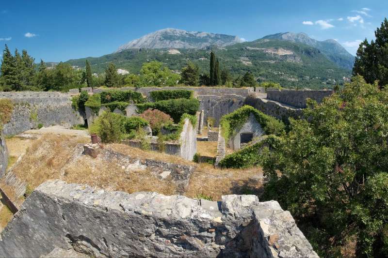 Rives du Monténégro et îles croates