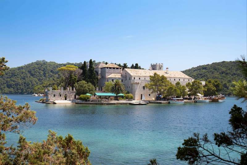 Rives du Monténégro et îles croates