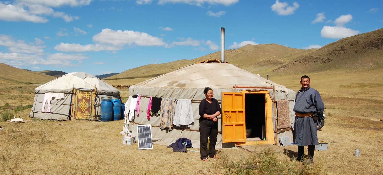 Image Steppes en trek et yourtes mongoles