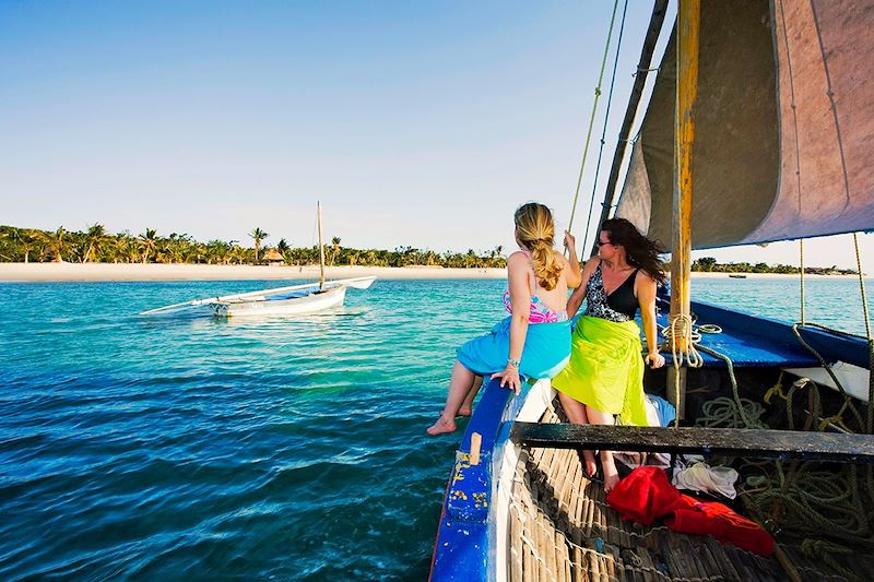 Touristes sur un dhow - Île de Benguerra - Mozambique