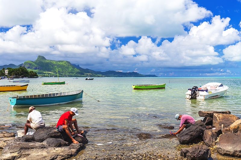 Pêcheurs à Mahébourg - Île Maurice