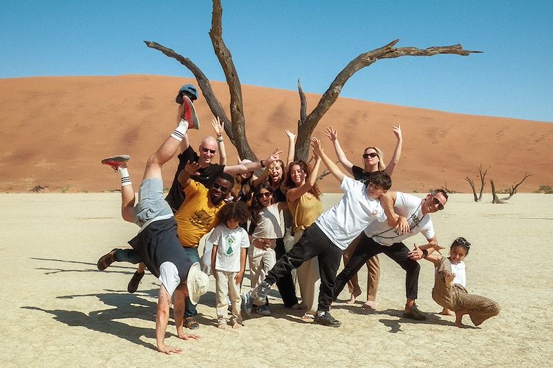 Voyage Famille Namibie: Les incontournables: croisière dauphins, safaris, désert, montagnes, peuple himba, centre des guépards...