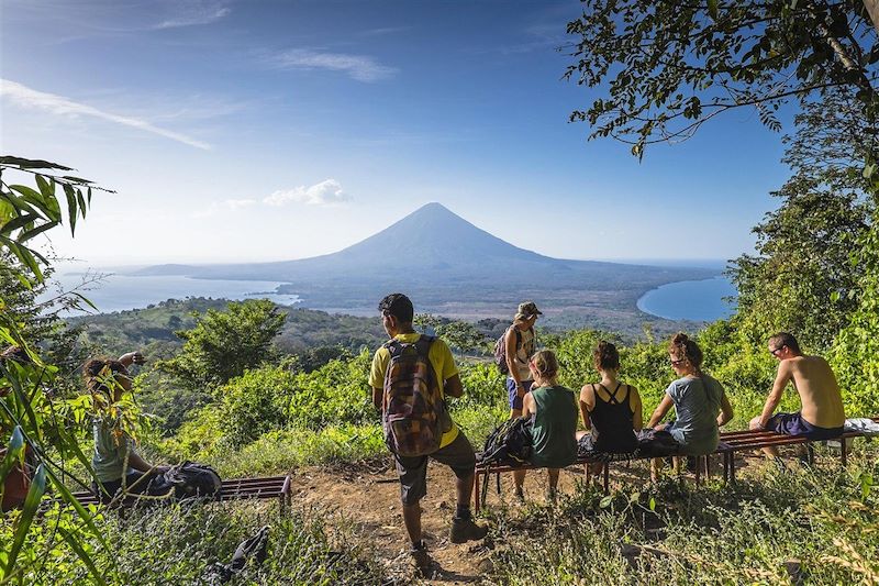 Vue sur le volcan Concepcion depuis le mirador du volcan Maderas, au bord du lac Nicaragua (ou lac Cocibolca) - Île d'Ometepe - Département de Rivas - Nicaragua