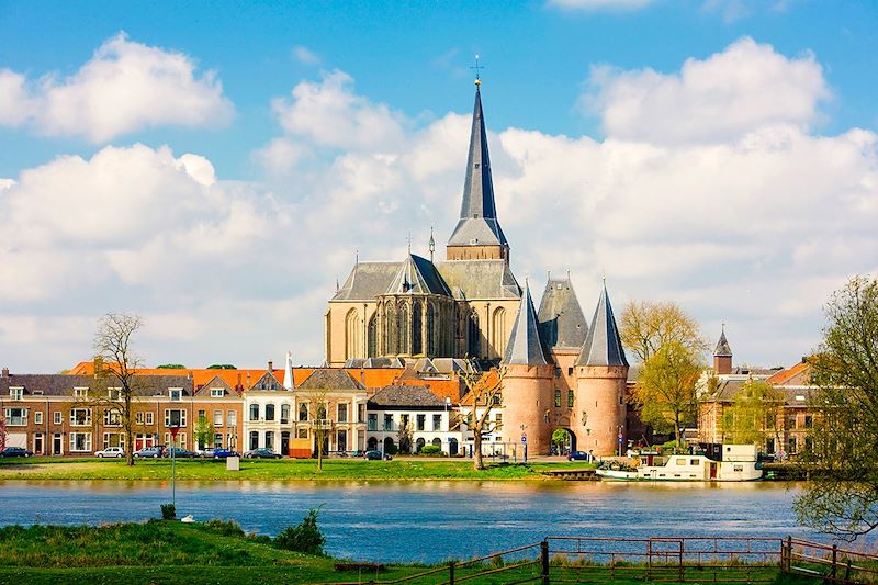 Vue sur la Bovenkerk à Kampen - Overijssel - Pays-Bas