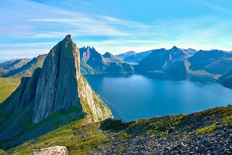 Vue sur la montagne Segla - Île Senja - Norvège