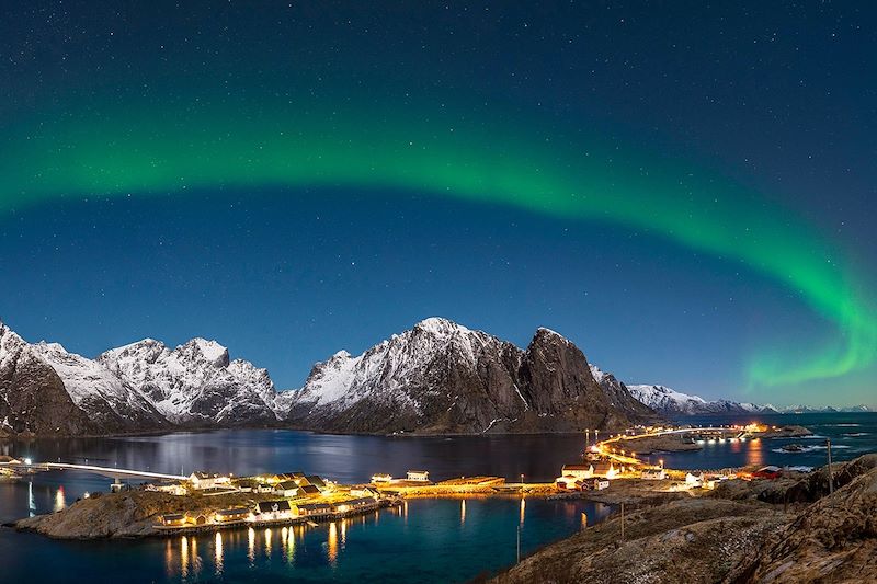 Voyage de Tromso aux Lofoten, à la recherche des aurores boréales, le tout en hôtel, chalet et nuit sur l'Express Côtier 