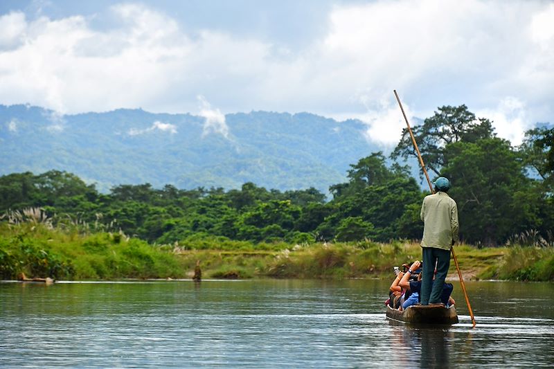 En pirogue au Parc national du Chitwan - Népal