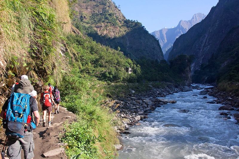 Trek de Machakhola à Jagat autour du Manaslu - Népal