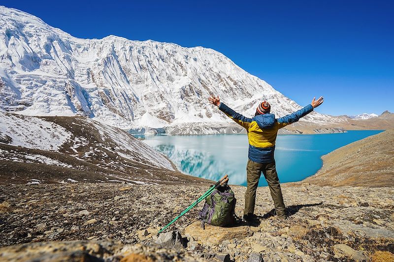 Trekkeur au Lac Tilicho - Annapurna - Himalaya - Népal