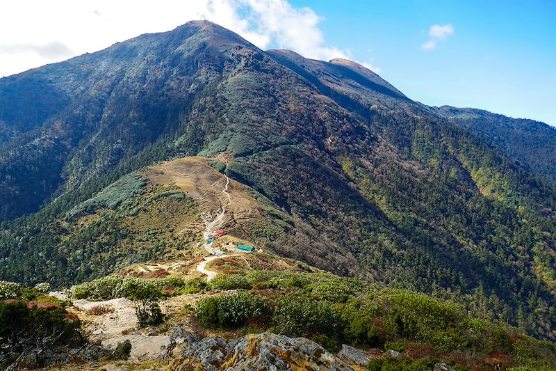 Paysage lors de la randonnée entre le Pikey Base Camp et Junbesi - Région du Solukhumbu - Népal