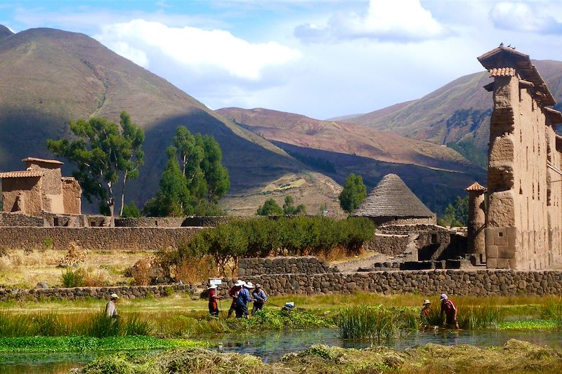 Raqchi sur la route de Puno à Cusco - Pérou