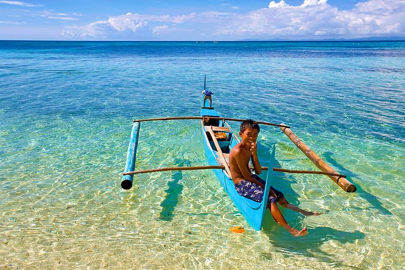 Voyage en famille dans les Visayas entre Bohol, Siquijor, Negros et Cebu, entre navigation, snorkeling et rencontres animalières.