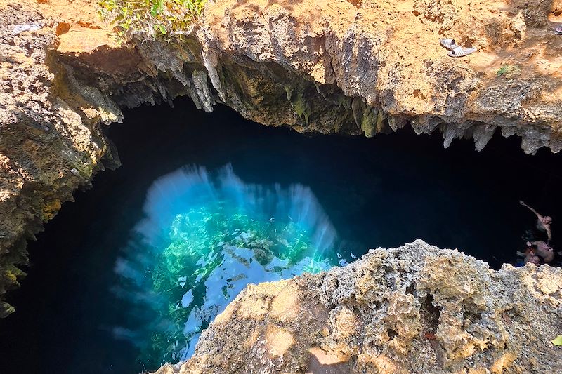Cabagnow Cave Pool - Île de Bohol - Philippines