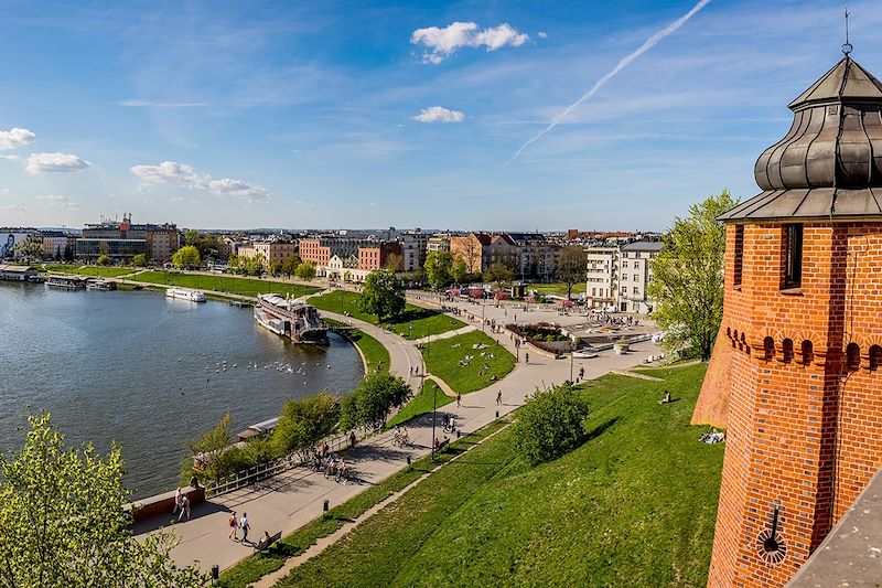 Vue sur la Vistule et le Château du Wawel - Cracovie - Pologne