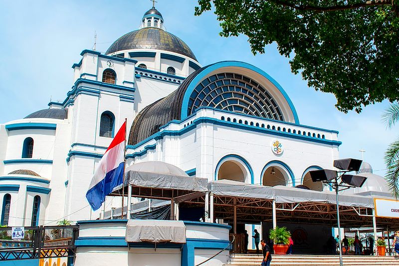 Cathédrale-basilique Notre-Dame-des-Miracles de Caacupé - Paraguay