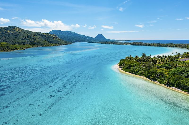 Vue aérienne de Huahine - Polynésie