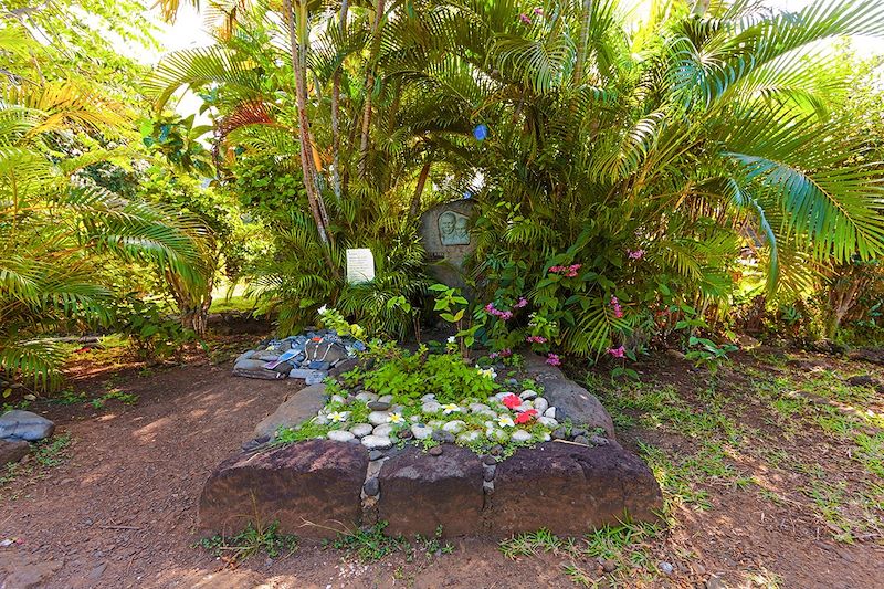 Tombe de Jacques Brel - Île d'Hiva Oa - Polynésie