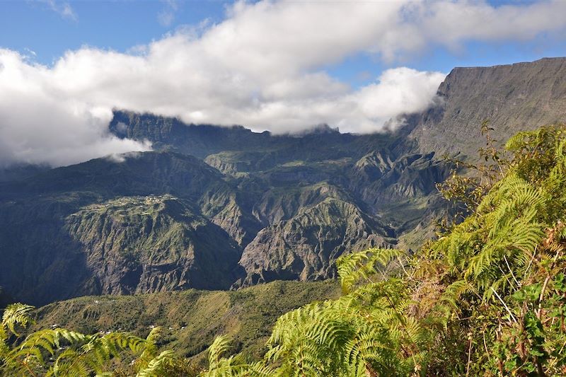 Roche Plate depuis Le Maïdo - Cirque de Mafate - Parc national de La Réunion - La Réunion